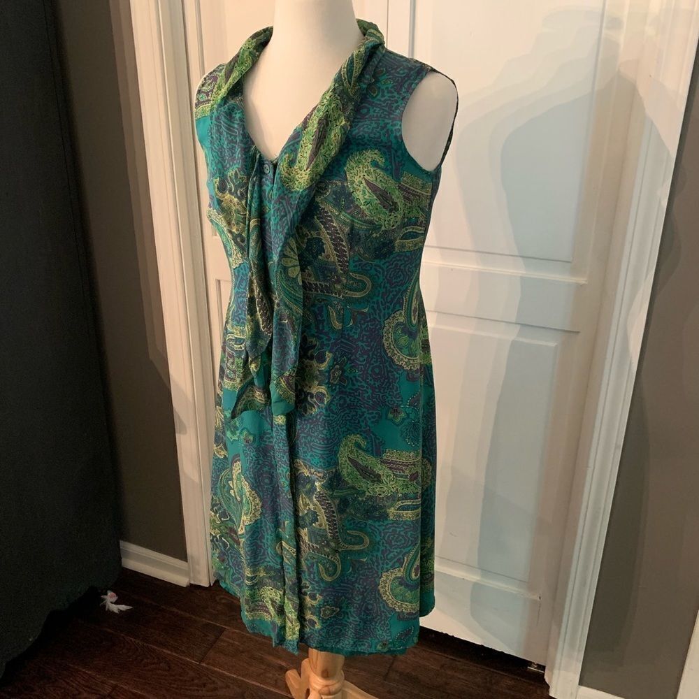SALE 15.00 Vintage TESS Silk Kelly Green Tunic Dress